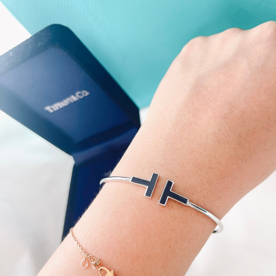 18K T Black Bracelet