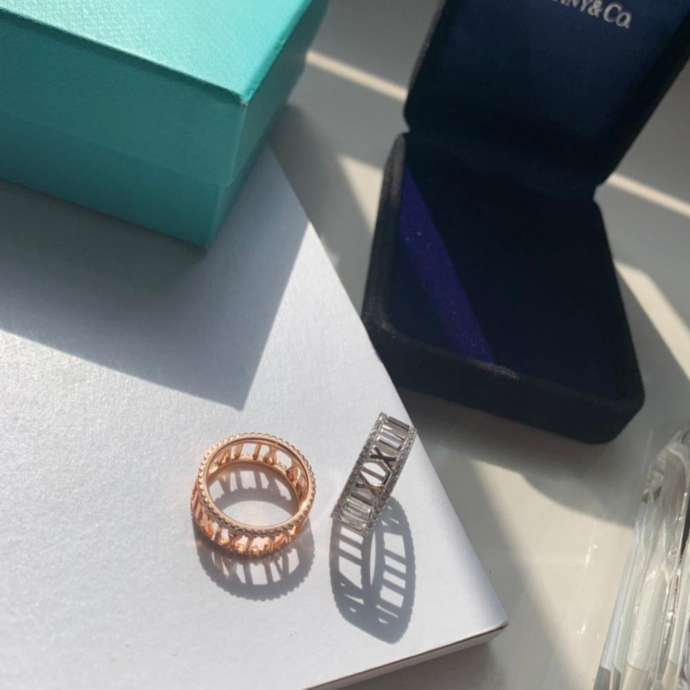 18K T Atlas Diamond Ring